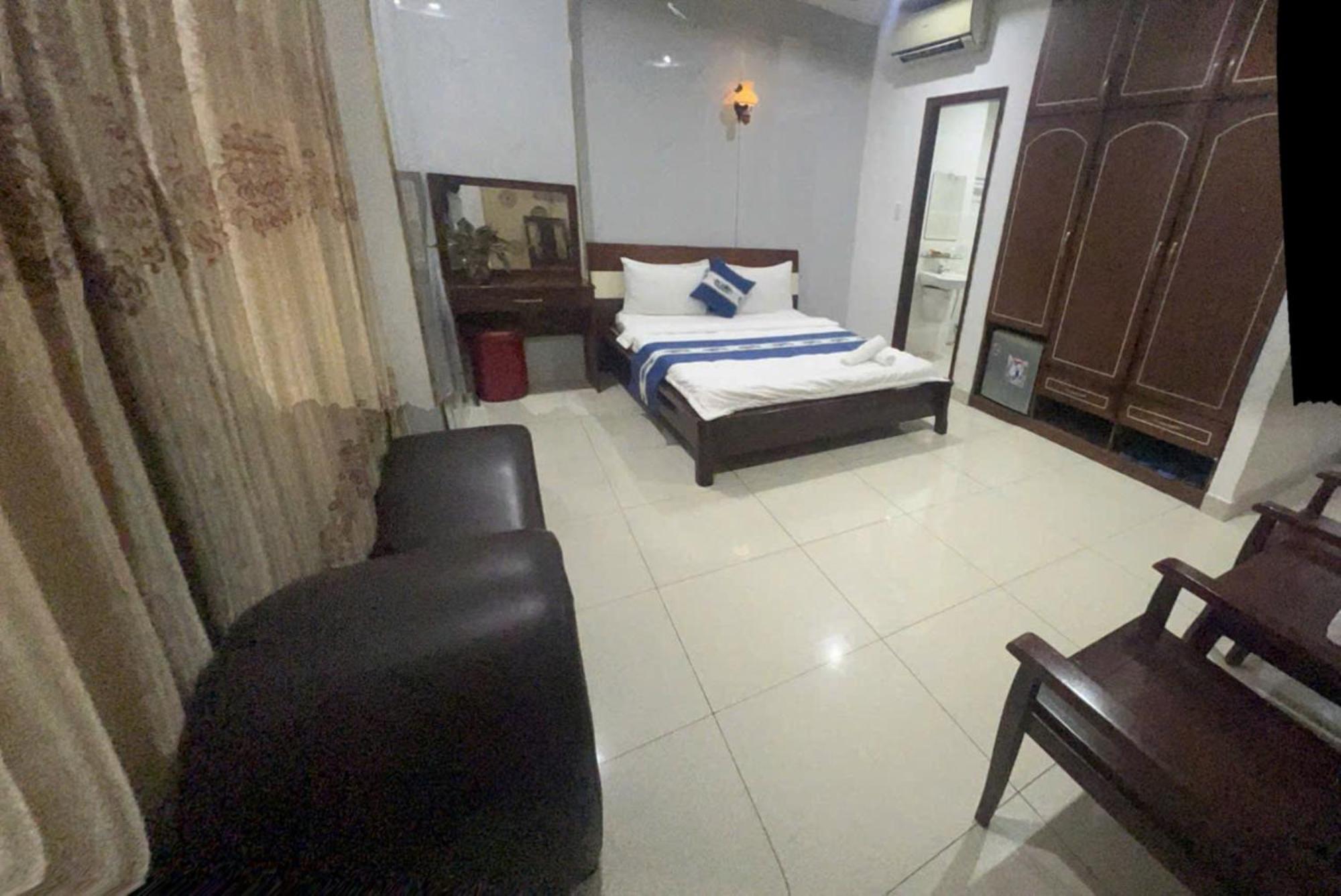 Khách sạn Quang Huy *